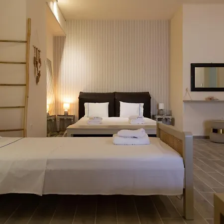 Hotel Poseidon And By The Sea 3*