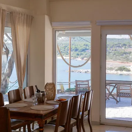 Hotel Poseidon And By The Sea